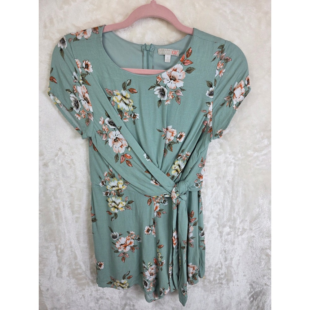 GB Sage Green Floral Side Tie Romper Short Sleeve Surplice JA6878-DJE Mens Small